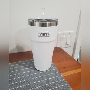 YETI White Tumbler with Straw
